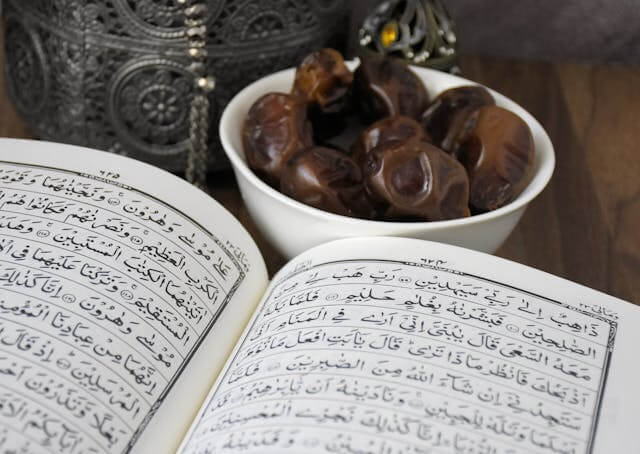 Popular and Powerful Quran Verses For Instagram & WhatsApp